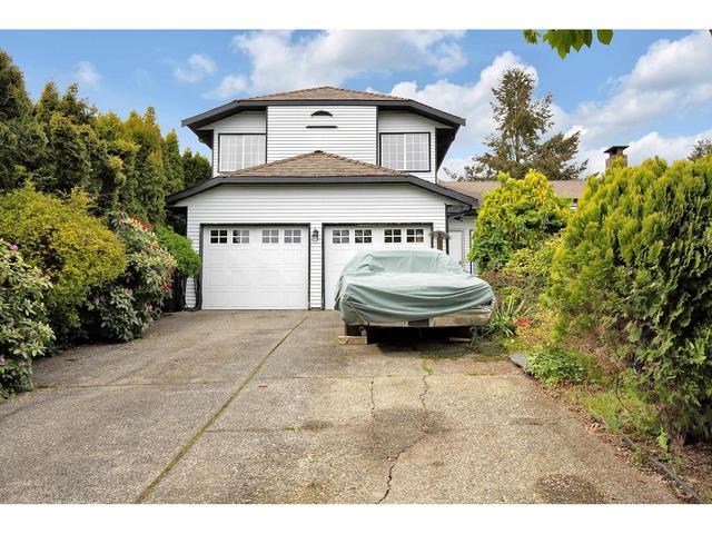 14773 89 Avenue, House detached with 4 bedrooms, 3 bathrooms and 6 parking in Surrey BC | Image 2