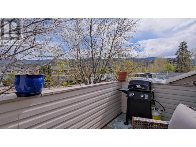152 - 3153 Paris Street, House attached with 3 bedrooms, 2 bathrooms and 2 parking in Penticton BC | Image 25