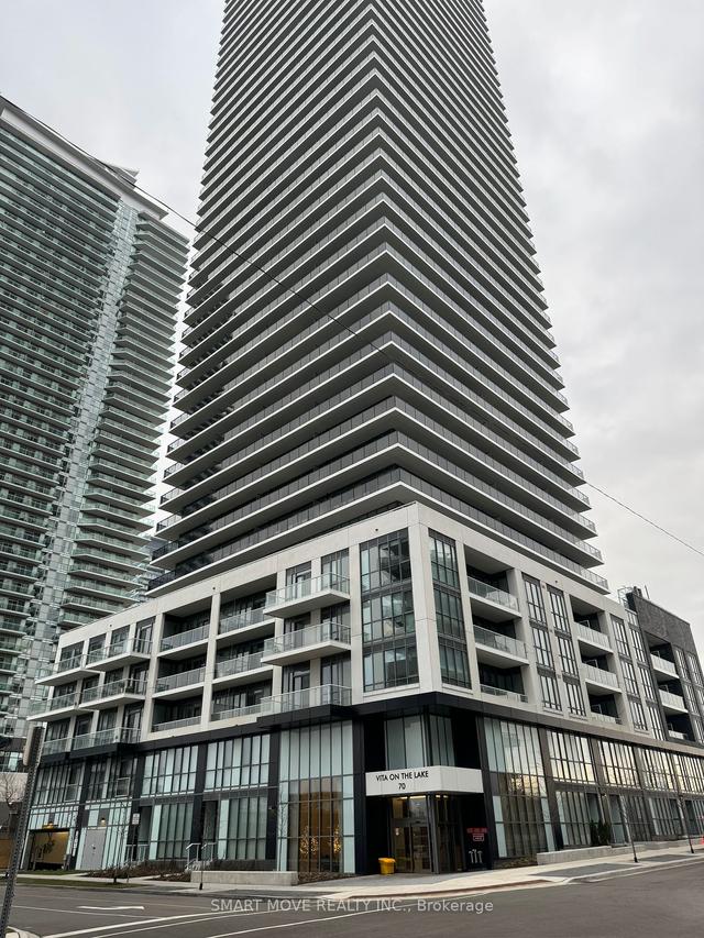3707 - 70 Annie Craig Dr, Condo with 1 bedrooms, 2 bathrooms and 1 parking in Toronto ON | Image 1