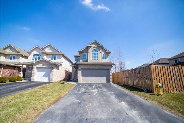1901 Dormer Dr, House detached with 4 bedrooms, 3 bathrooms and 5 parking in London ON | Image 1