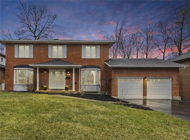 636 Rankin Crescent, House detached with 5 bedrooms, 3 bathrooms and 6 parking in Kingston ON | Image 1