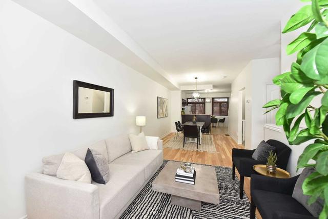 18 Piggot Mews, House attached with 3 bedrooms, 2 bathrooms and 2 parking in Toronto ON | Image 27