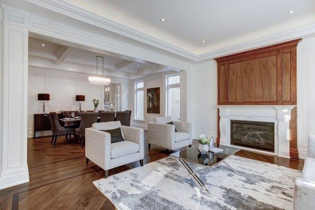 321 Maplehurst Ave, House detached with 4 bedrooms, 6 bathrooms and 5 parking in Toronto ON | Image 4