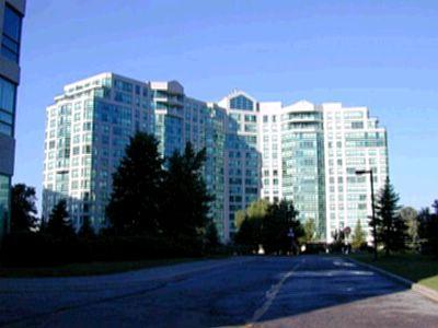 lph10 - 7805 Bayview Ave, Condo with 3 bedrooms, 3 bathrooms and 2 parking in Markham ON | Image 1