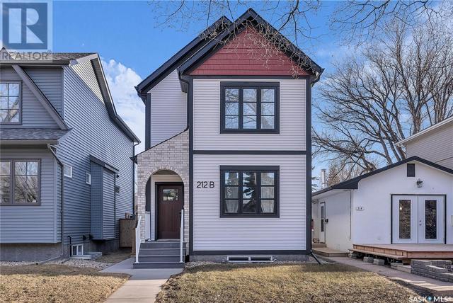 212b Taylor Street W, House detached with 5 bedrooms, 3 bathrooms and null parking in Saskatoon SK | Image 1