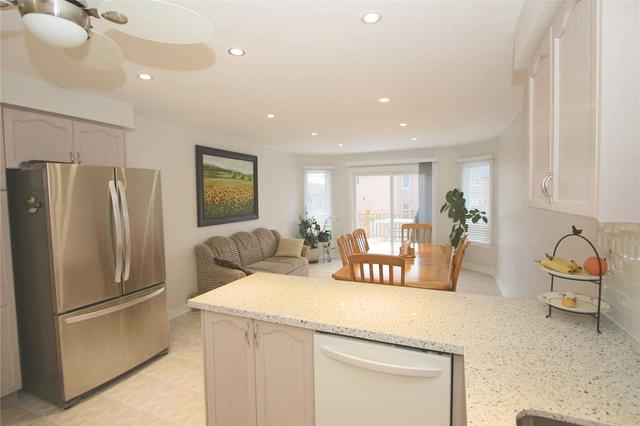 85 Cunningham Dr, House detached with 3 bedrooms, 2 bathrooms and 2 parking in Vaughan ON | Image 19