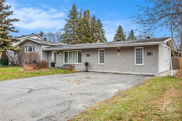 2275 Page Road, House detached with 4 bedrooms, 3 bathrooms and 6 parking in Ottawa ON | Image 2