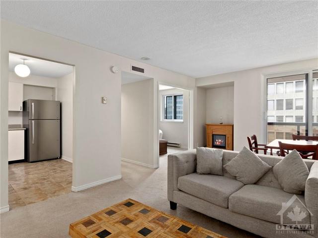 1110 - 199 Kent Street, Condo with 3 bedrooms, 2 bathrooms and 1 parking in Ottawa ON | Image 10