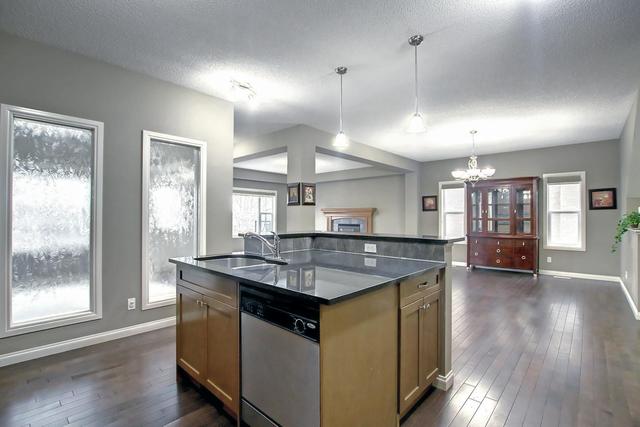 66 Aspen Hills Way Sw, House detached with 7 bedrooms, 4 bathrooms and 4 parking in Calgary AB | Image 4