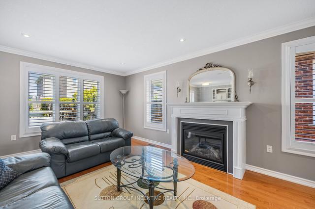 4 Falcon Cres, House detached with 2 bedrooms, 3 bathrooms and 6 parking in Barrie ON | Image 36