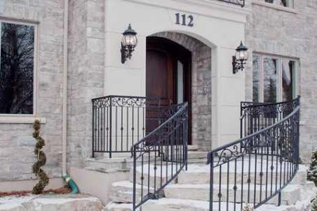 112 Centre Ave, House detached with 5 bedrooms, 7 bathrooms and 2 parking in Toronto ON | Image 2