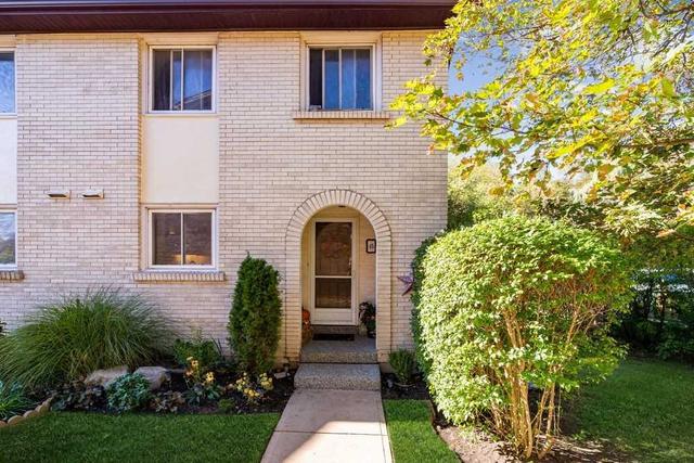 45 - 45 Nadia Pl, Townhouse with 3 bedrooms, 2 bathrooms and 1 parking in Oakville ON | Image 23