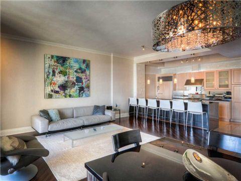 sph 1 - 99 Avenue Rd, Condo with 2 bedrooms, 2 bathrooms and 1 parking in Toronto ON | Image 2
