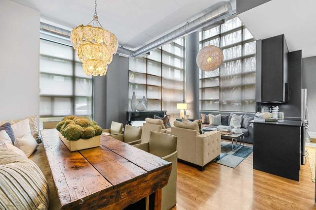 106 - 380 Macpherson Ave, Condo with 3 bedrooms, 3 bathrooms and 1 parking in Toronto ON | Image 6
