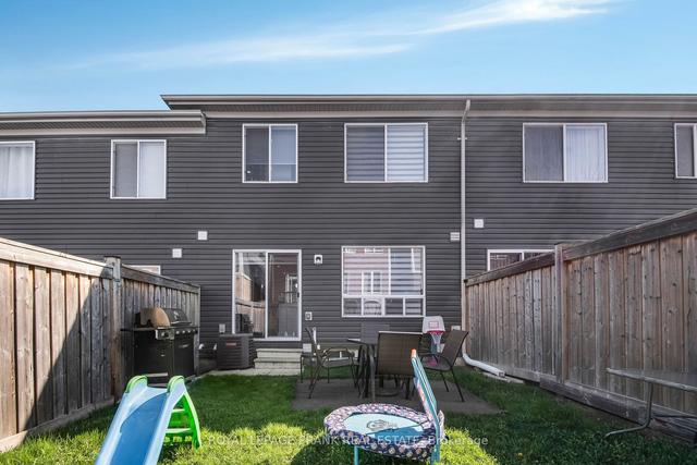 148 Iribelle Ave, House attached with 3 bedrooms, 3 bathrooms and 2 parking in Oshawa ON | Image 28