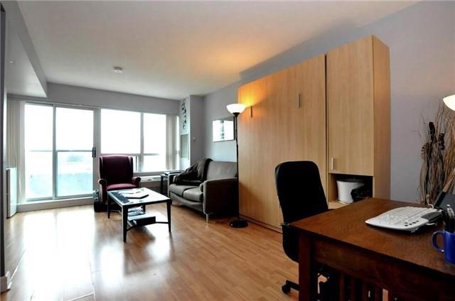 lph11 - 19 Avondale Ave, Condo with 0 bedrooms, 1 bathrooms and null parking in Toronto ON | Image 5