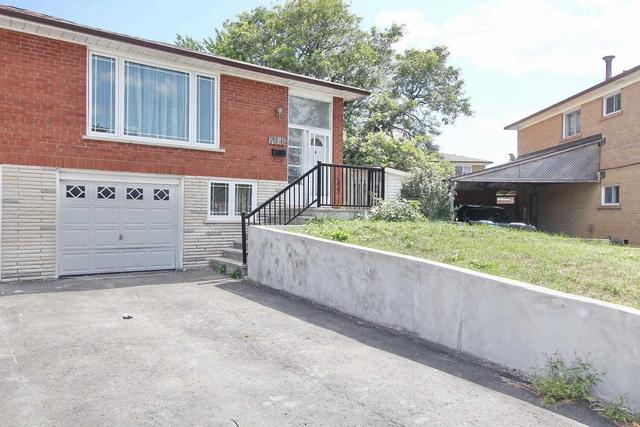7056 Darcel Ave, House semidetached with 3 bedrooms, 2 bathrooms and 4 parking in Mississauga ON | Image 23