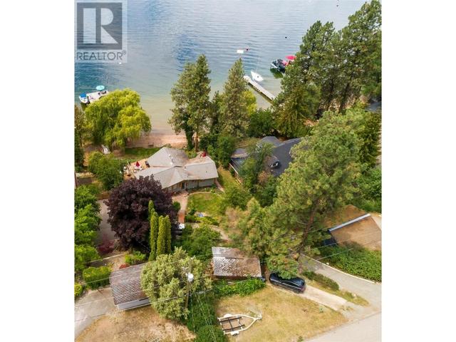 17130 Coral Beach Road, House detached with 3 bedrooms, 2 bathrooms and 3 parking in Lake Country BC | Image 3