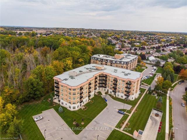 109 - 8111 Forest Glen Dr, Condo with 2 bedrooms, 2 bathrooms and 1 parking in Niagara Falls ON | Image 13