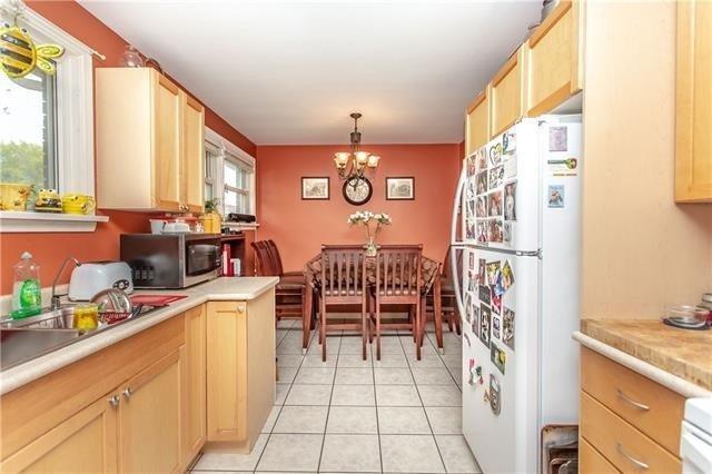 372 Grantham Ave, House detached with 3 bedrooms, 2 bathrooms and 4 parking in St. Catharines ON | Image 10