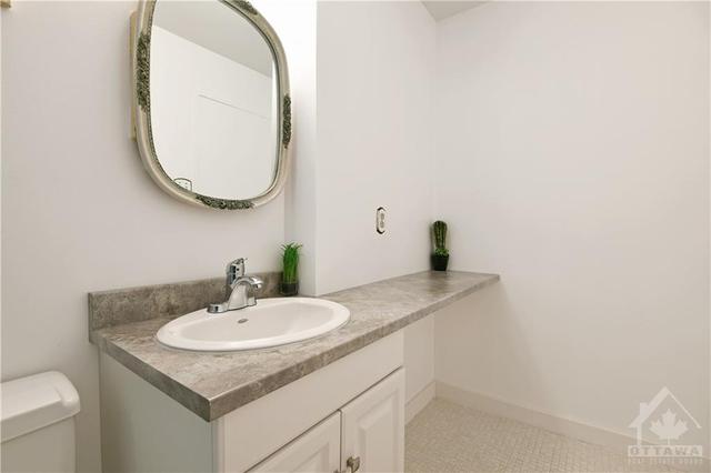 2707 - 1785 Frobisher Lane, Condo with 2 bedrooms, 1 bathrooms and 1 parking in Ottawa ON | Image 17