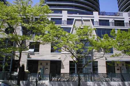 th104 - 21 Carlton St, Townhouse with 2 bedrooms, 3 bathrooms and 1 parking in Toronto ON | Image 1