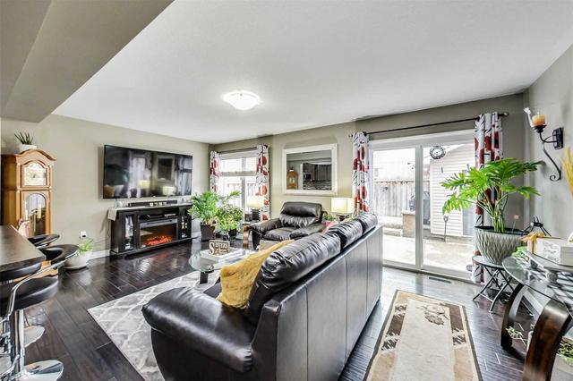 214 Pelech Cres, House semidetached with 3 bedrooms, 3 bathrooms and 2 parking in Hamilton ON | Image 38