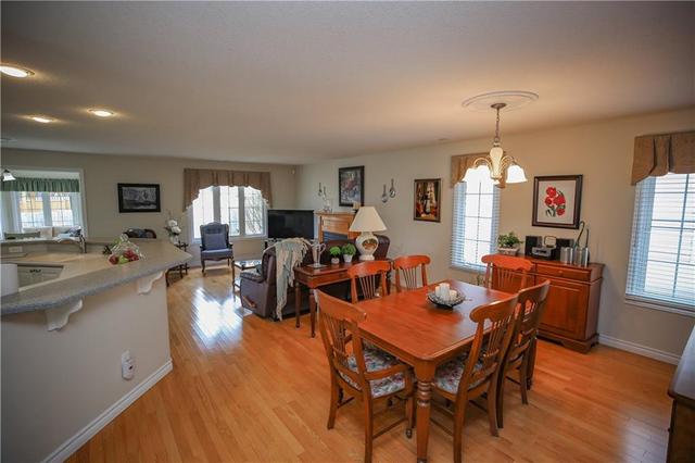 14 Loyalist Place, House detached with 2 bedrooms, 2 bathrooms and 4 parking in Brockville ON | Image 3