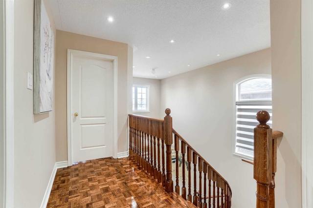 155 Sunset Rdge, House detached with 4 bedrooms, 3 bathrooms and 4 parking in Vaughan ON | Image 11