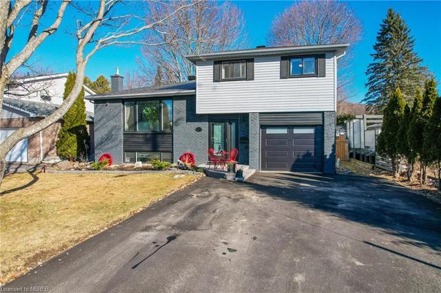 315 Cartier Street, House detached with 4 bedrooms, 1 bathrooms and 5 parking in North Bay ON | Image 1