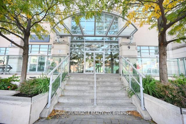 2207 - 9 George St N, Condo with 1 bedrooms, 1 bathrooms and 1 parking in Brampton ON | Image 23