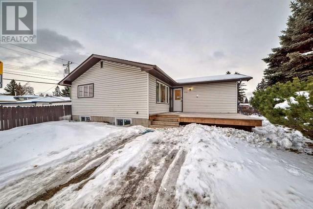 504 Penworth Drive Se, House detached with 7 bedrooms, 3 bathrooms and 3 parking in Calgary AB | Image 39