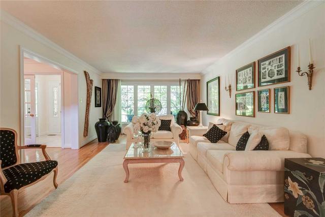 1840 Deer's Wold, House detached with 4 bedrooms, 4 bathrooms and 6 parking in Mississauga ON | Image 2