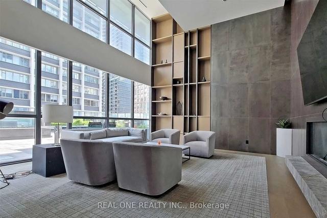 5808 - 7 Grenville St, Condo with 1 bedrooms, 1 bathrooms and 0 parking in Toronto ON | Image 37