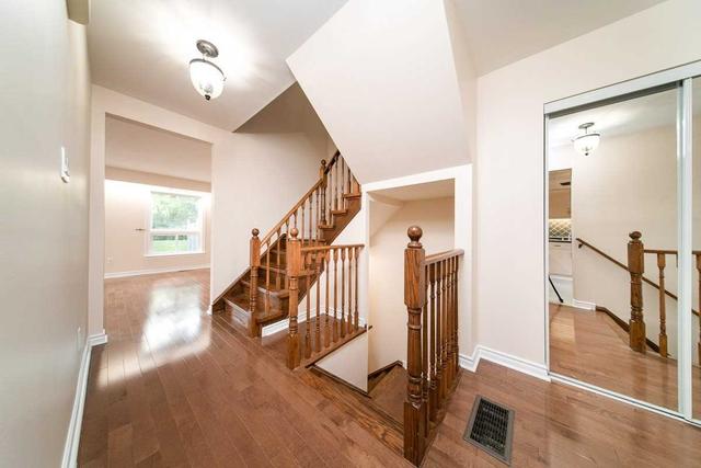 96 Wild Briar Way, Townhouse with 4 bedrooms, 3 bathrooms and 2 parking in Toronto ON | Image 30