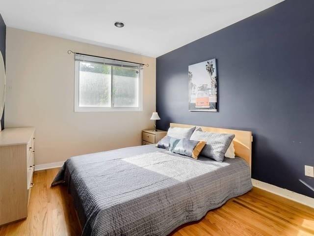 upper - 28 Lesgay Cres, House detached with 3 bedrooms, 1 bathrooms and 4 parking in Toronto ON | Image 9