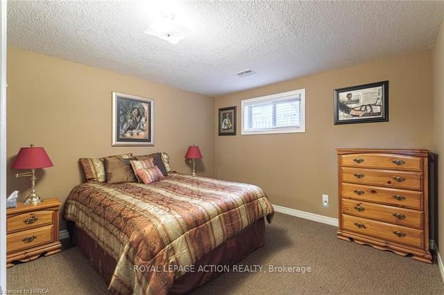 32 - 560 Grey St, Townhouse with 2 bedrooms, 2 bathrooms and 2 parking in Brantford ON | Image 3