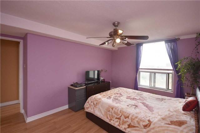 809 - 3120 Kirwin Ave, Condo with 2 bedrooms, 1 bathrooms and 1 parking in Mississauga ON | Image 14