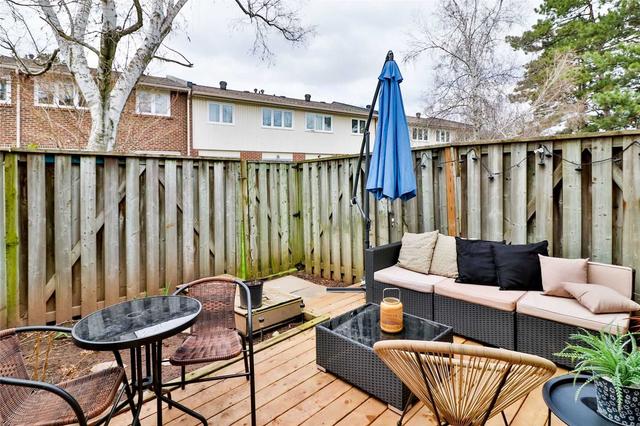 5163 Banting Crt, Townhouse with 3 bedrooms, 2 bathrooms and 3 parking in Burlington ON | Image 15