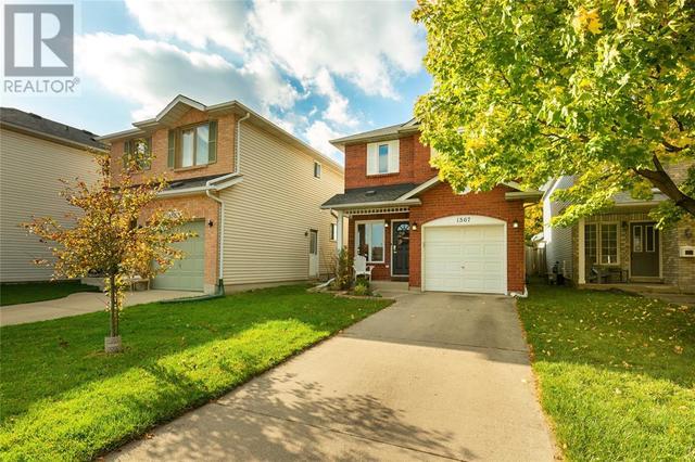 1567 Afton Court, House detached with 3 bedrooms, 2 bathrooms and null parking in Sarnia ON | Image 3