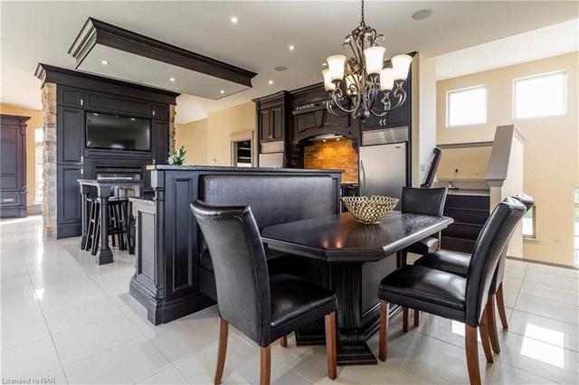 6771 Calaguiro Dr, House detached with 3 bedrooms, 5 bathrooms and 16 parking in Niagara Falls ON | Image 31