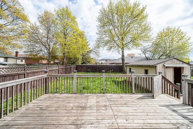 upper - 3517 St Clair Ave, House detached with 4 bedrooms, 2 bathrooms and 3 parking in Toronto ON | Image 2