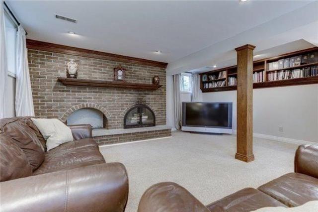 596 Arnhem Dr, House detached with 3 bedrooms, 2 bathrooms and 4 parking in Oshawa ON | Image 14