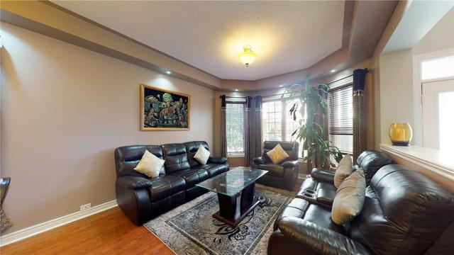 20 Kamloops Dr, House detached with 4 bedrooms, 5 bathrooms and 4 parking in Brampton ON | Image 2