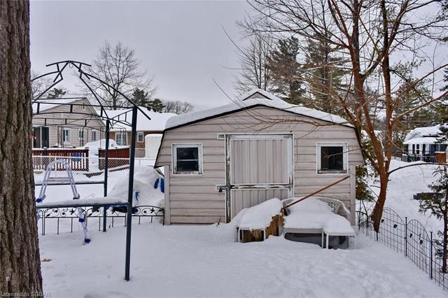 30 Old Mosley Street, House detached with 3 bedrooms, 1 bathrooms and null parking in Wasaga Beach ON | Image 11