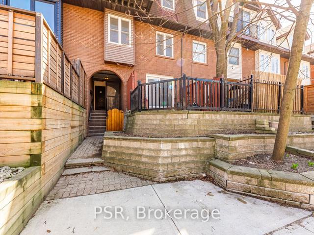 73 Longboat Ave, House attached with 4 bedrooms, 3 bathrooms and 2 parking in Toronto ON | Image 12