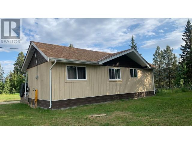 1125 N 5 Highway, House detached with 2 bedrooms, 1 bathrooms and null parking in Fraser Fort George H BC | Image 16