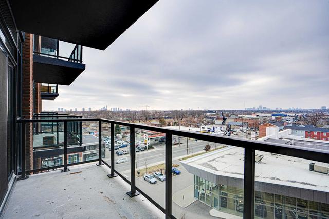 727 - 2300 St Clair Ave W, Condo with 2 bedrooms, 2 bathrooms and 1 parking in Toronto ON | Image 15