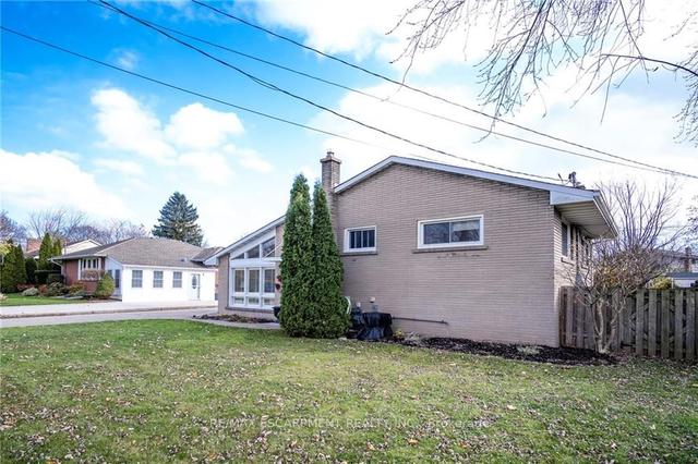 3500 Callan St, House detached with 3 bedrooms, 2 bathrooms and 3 parking in Niagara Falls ON | Image 18