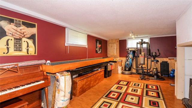 1060 Baseline Rd, House detached with 4 bedrooms, 2 bathrooms and 27 parking in Gravenhurst ON | Image 11